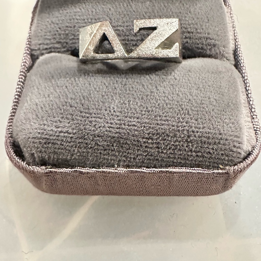 Delta Zeta Sorority Ring
